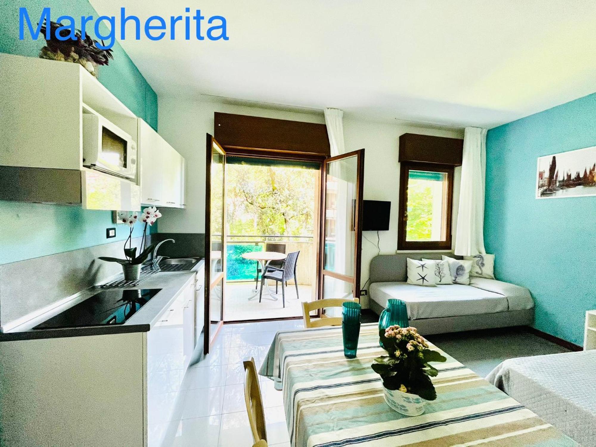 Aries Aparthotel