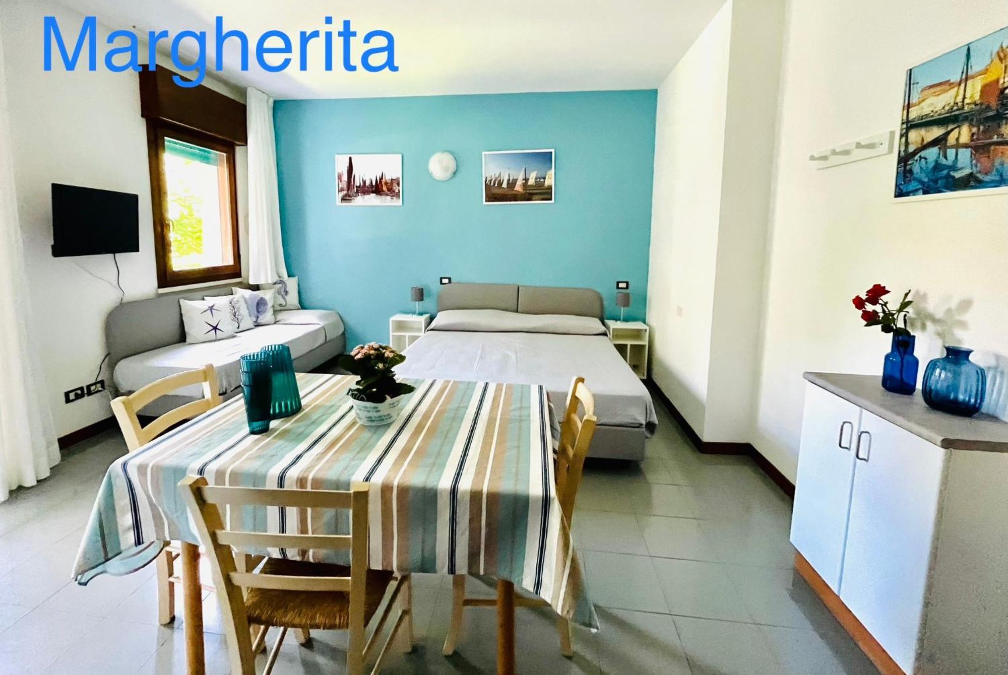 Aries Aparthotel